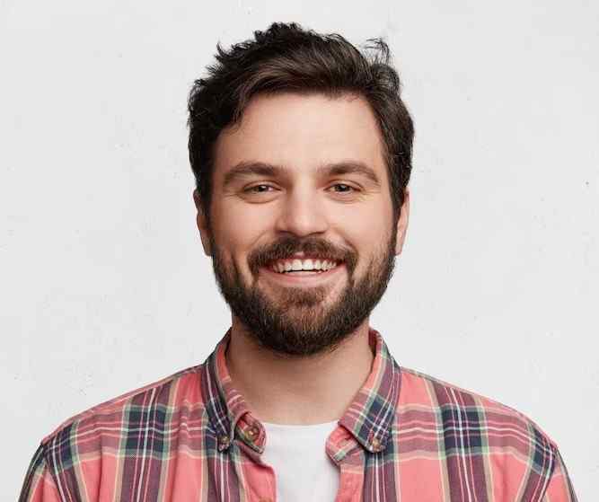 Ali Noor - Creative and responsive UI/UX design services in Pakistan