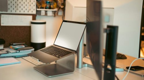 jakub-zerdzicki-eWoOL5g4QuY-unsplash