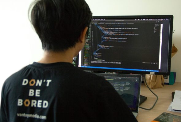 van-tay-media--S2-AKdWQoQ-unsplash